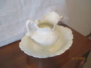 Vintage porcelain water basin...
