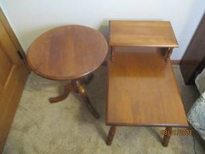 2 end tables 19 round by 22.5 and...