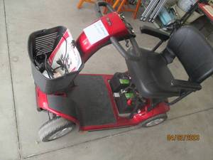 Pride Victory 10 ride-on 4-wheel mo...