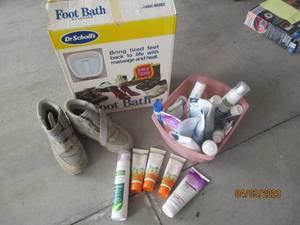 Long lidded tote with Dr.Scholls fo...