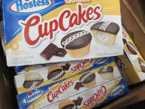lot 139 image: 6- 12.7 oz Boxes Hostess Golden Cup...