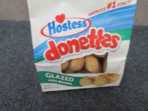 lot 140 image: 6- 10.5 oz Bags Hostess Donettes...