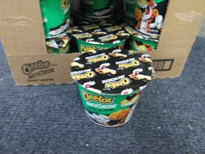 lot 152 image: 12- 2.25 oz pks Cheetos MacNCheese...