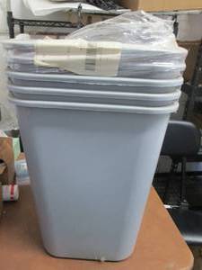 lot 205 image: 5 Desk Size Waste Baskets...