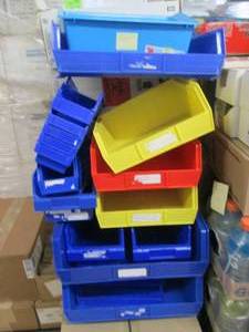 lot 207 image: Stack of Assorted OrganizingStorag...