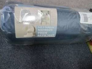 lot 306 image: Navy Foam Bath Mat...
