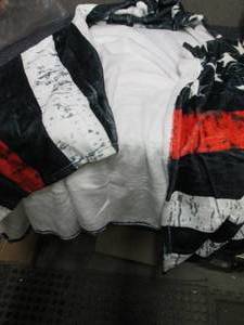 lot 363 image: American Flag Hooded Blanket...