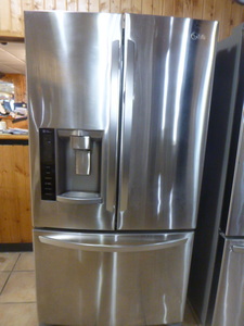 lot 2 image: LG French Door RefrigeratorFreezer