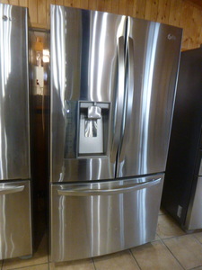 lot 3 image: LG French Door RefrigeratorFreezer