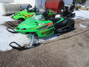 lot 1 image: 2006 Arctic Cat Crossfire 700