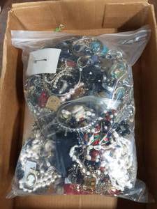 lot 9 image: Bulk Lot Of Assorted Costume Jewelry