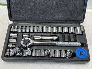 lot 27 image: Socket Set