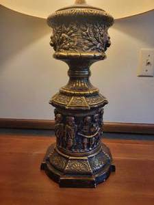 lot 22 image: Ornate Ceramic Lions Head Lamp