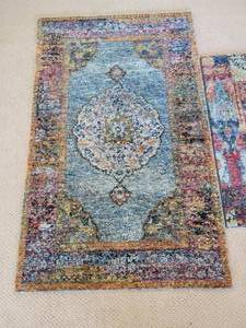 lot 37 image: Rugged Oriental Weavers Polyester Rug Grouping