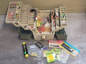 lot 101 image: Fishing Tackle Large Group A