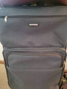 lot 75B image: Luxury Mens Luggage Collection