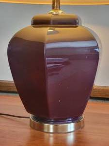 lot 70B image: Glistening Vintage Hexagonal Vase Lamp