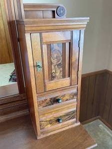 lot 111 image: Antique 1880s Eastlake Three Drawer Walnut Gentlemans Dresser with Mirror
