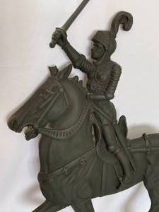 lot 145 image: Knight in Shining Armor Metal Wall Mount Piece