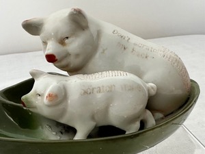 lot 85 image: Victorian Fairing Antique Porcelain Pig Matchstick Holder