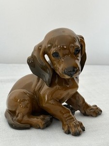 lot 83 image: Vintage Rosenthal Porcelain Dachshund Puppy Figurine