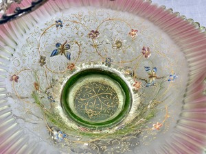 lot 43A image: Antique Victorian Hand Painted Bridal Basket with Crimped Ruffled Edges