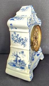 lot 306 image: Antique Waterbury Clock Company Mantle Clock in Delft Style