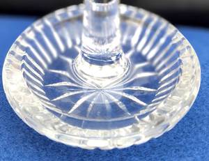 lot 329 image: Lovely Waterford Ring Holder