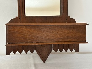 lot 194 image: Antique Victorian Walnut Wall Mounted Shaving Box