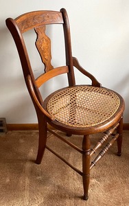 lot 256 image: Set of 4 Vintage Caned Seat Chairs