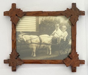 lot 259 image: Pair of Vintage Carved Wooden Picture Frames