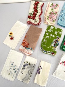 lot 284 image: Variety of Vintage Hankies