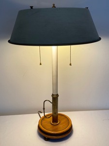 lot 177 image: Vintage Wood and Brass Table Lamp with Metal Shade