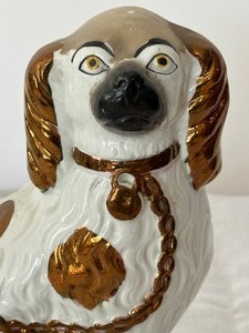 lot 17 image: Antique Staffordshire Dog Figurine