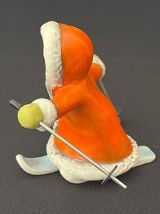 lot 351 image: Vintage Goebel Ski Figurine