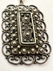 lot 400 image: Antique Etruscan Sterling Pendant