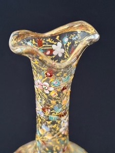 lot 416 image: Antique Moser Glass Vase