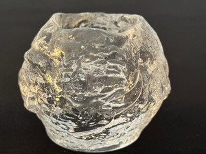 lot 424 image: Pair of Kosta Boda Snowball Votive Candle Holders