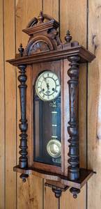 lot 34 image: Vintage Vienna Regulator Wall Clock