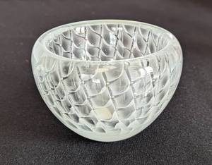 lot 39 image: Vintage Petite Kaj Franck Art Glass Bowl