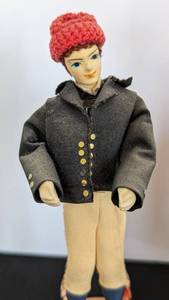 lot 219 image: Pair of Vintage Norwegian Dolls