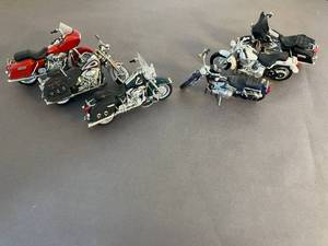 lot 20 image: 6 model Harley Davidson motorcycles, great condition