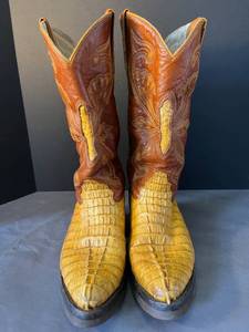 lot 37 image: Crocodile & Leather Cowboy Boots, handmade in Mexico