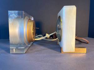 lot 48 image: mid-cent. Art Deco style lucite Telechron clock & alabaster beveled Whitehall-Hammond synchronous movement clock, both work well