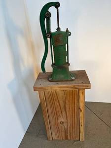 lot 76 image: antique water pump