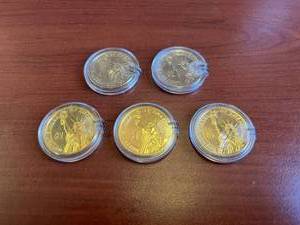 lot 2 image: lot of 5 uncirculated commemorative US Presidential $1 coins JFK, Reagan, Nixon, Ford