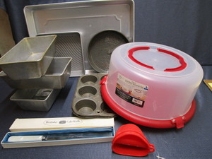 Cake Carrier, Baking Pans