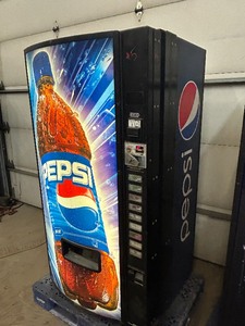 Pepsi Bottled Pop Vending Machine