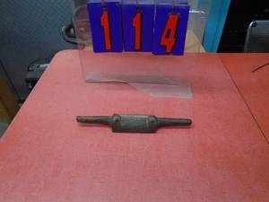 Unmarked steel spoke shave 9 12oal. 3 blade. As shown.