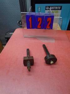 Stanley No 77 rosewood & brass mortise & marking gauge. Nice condition & very clear mark & rosewood gauge marked TF Patterson. Missing locking screw. As shown.